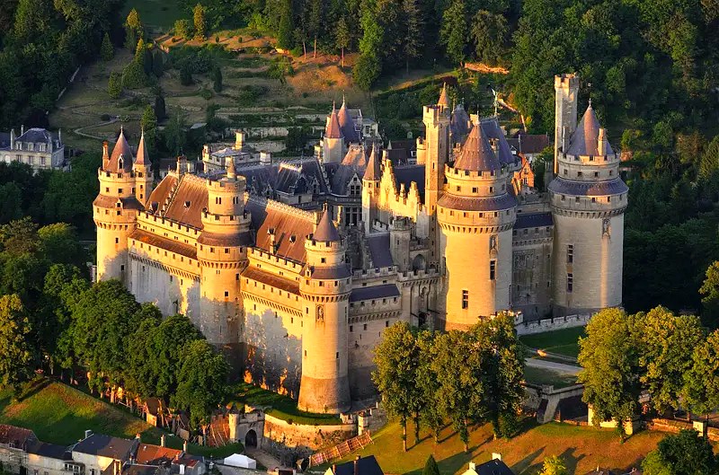 🏰 French Château · Loire Valley